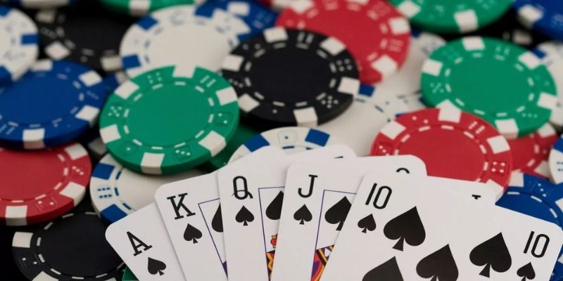 Hướng dẫn cách chơi bài Poker chi tiết qua 4 vòng cược